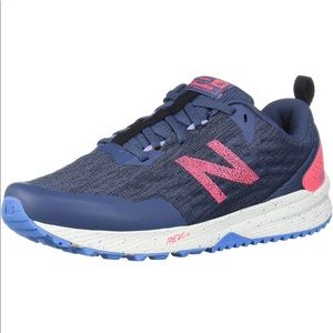 New in box never worn women new balance sneakers